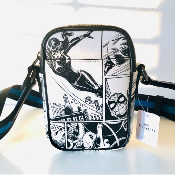 Coach Marvel Terrain Crossbody Comic print Bag - Picture 2 of 7